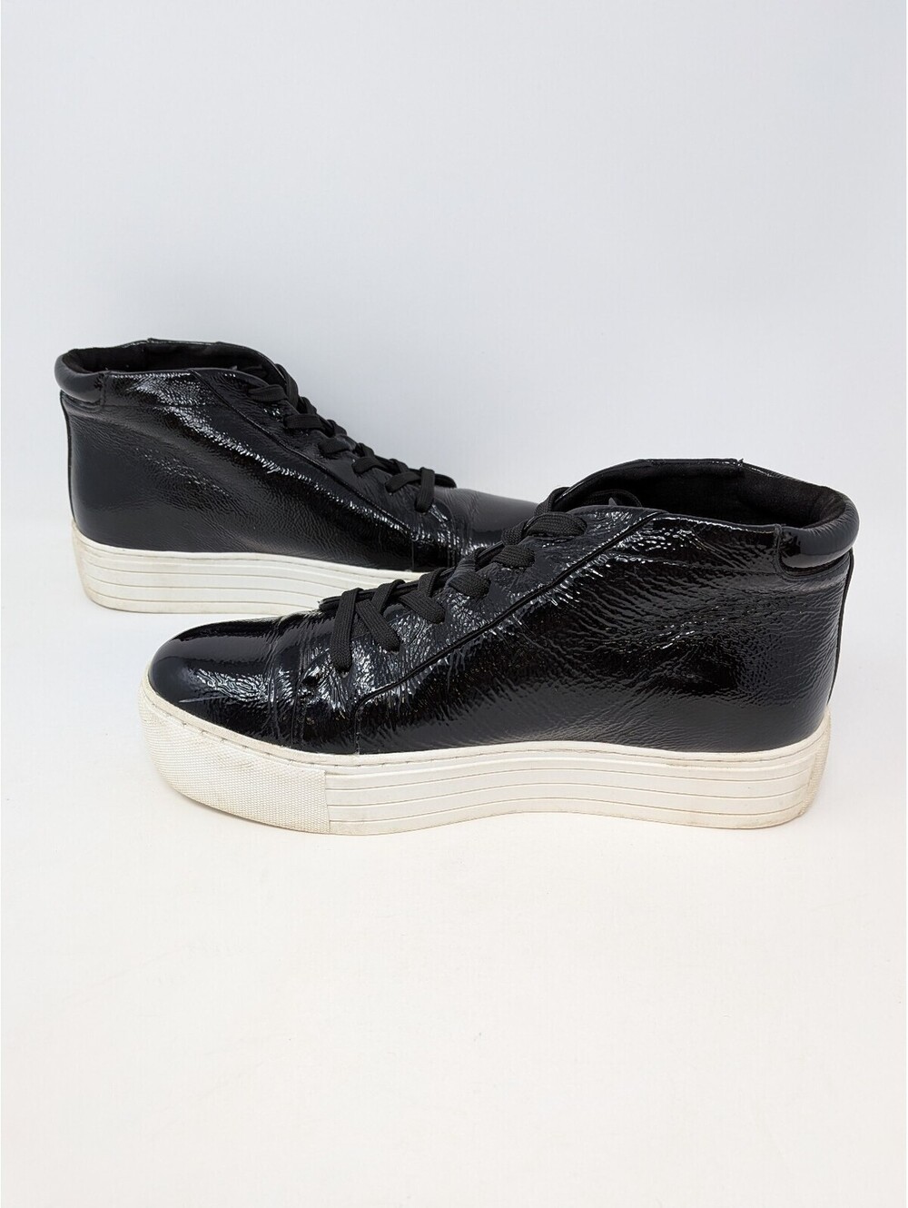 Kenneth Cole New York Women’s 9.5M Black Patent Leather Platform Sneakers